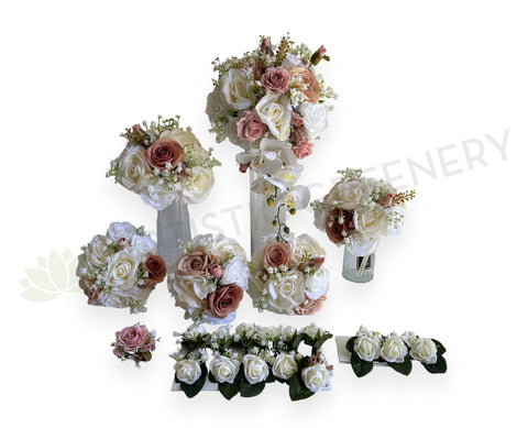 Teardrop Bouquet - Pink & White - Lenore S