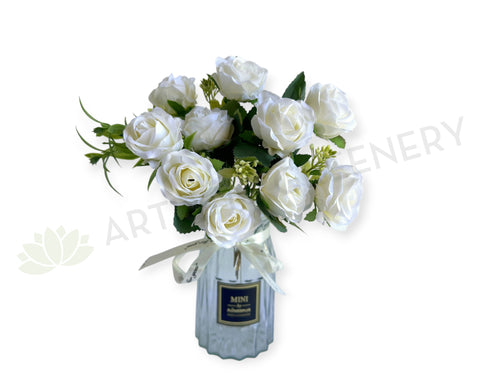 SP0450-S92 Faux Small Rose Bunch 29cm White | ARTISTIC GREENERY